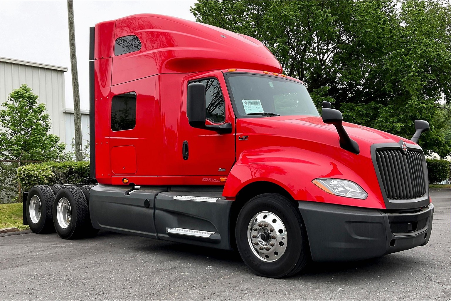 2021 INT LT625 6x4 Sleeper - HandshakeFleet