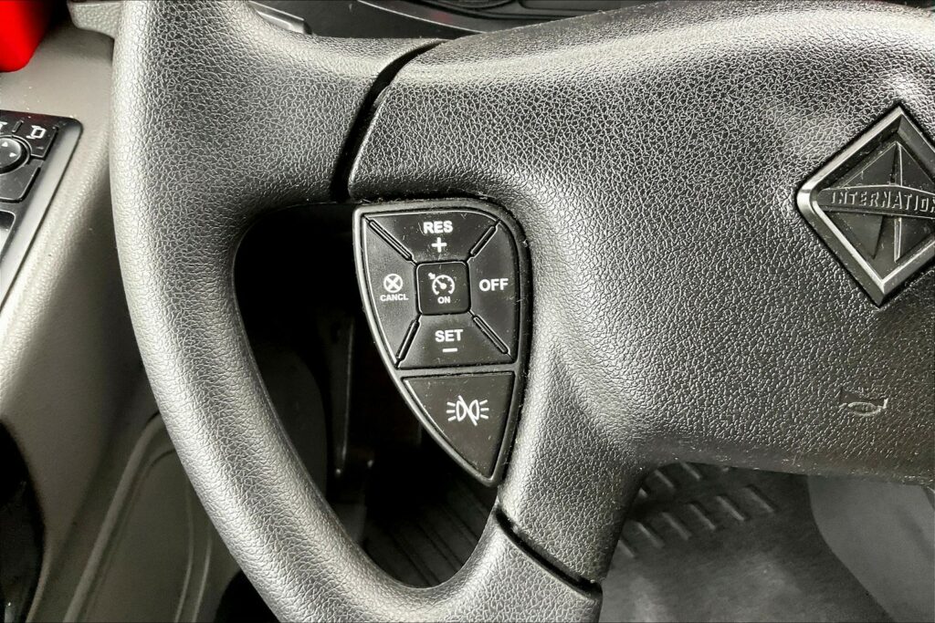 2021 INT LT625 6×4 Sleeper