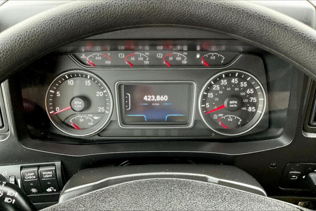 2021 INT LT625 6×4 Sleeper