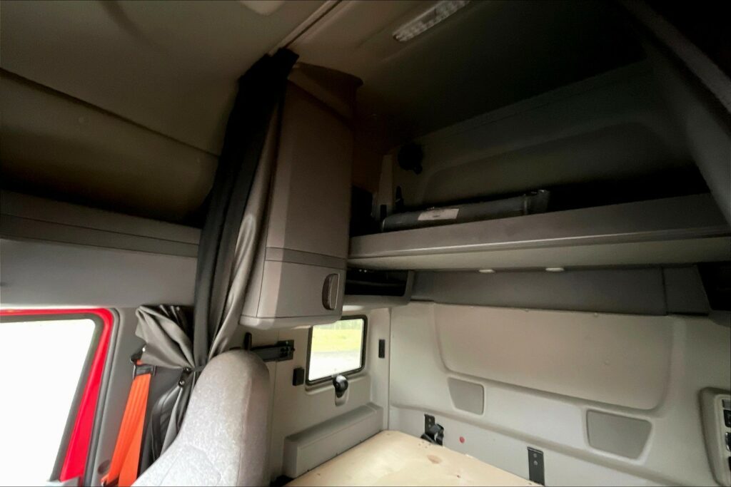 2021 INT LT625 6×4 Sleeper