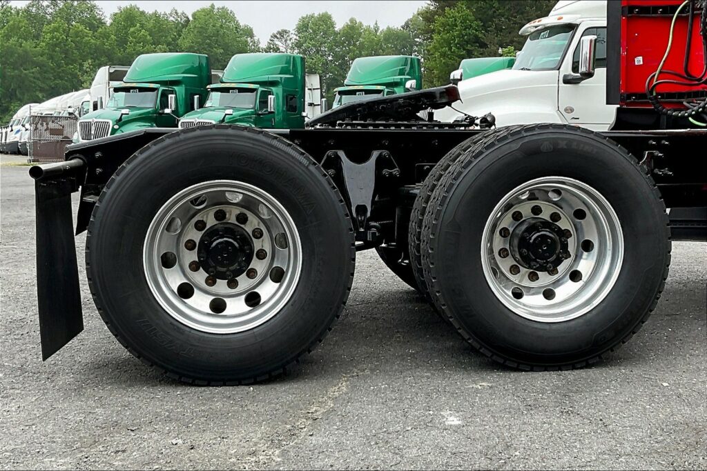 2021 INT LT625 6×4 Sleeper