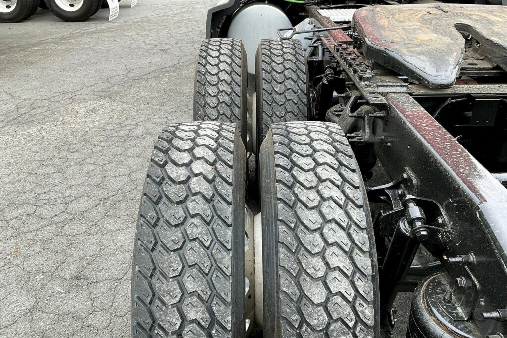 2021 INT LT625 6×4 Sleeper