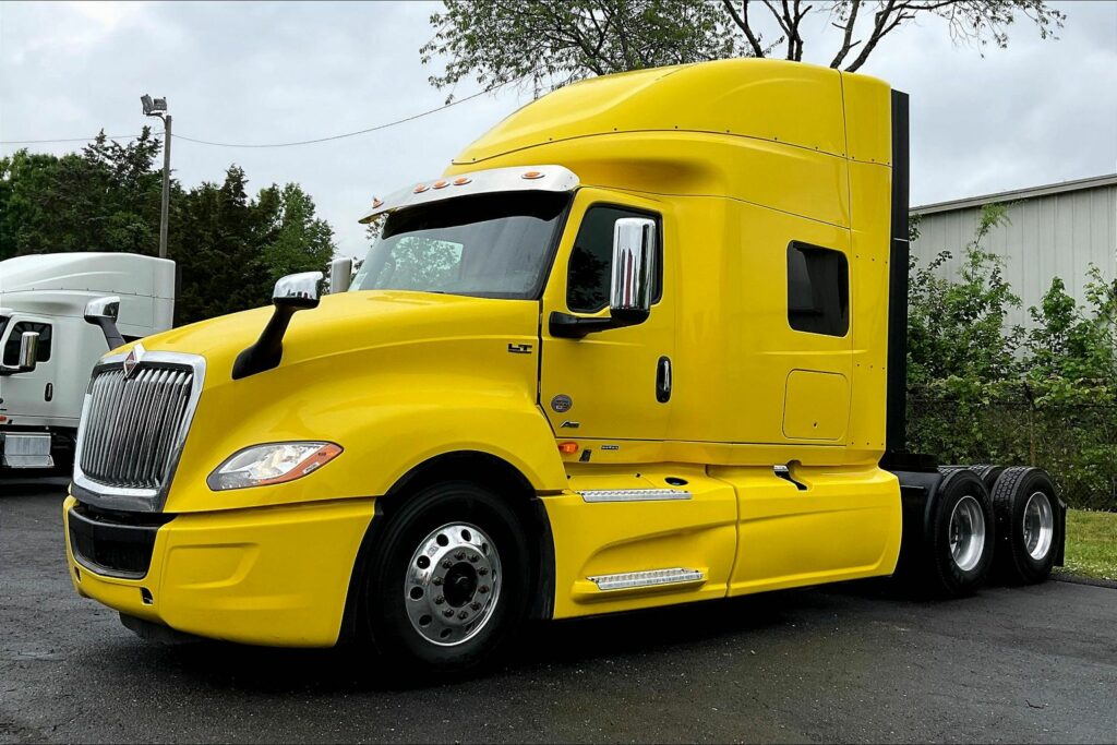 2021 INT LT625 6×4 Sleeper