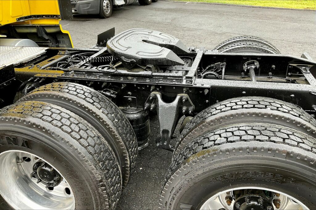 2021 INT LT625 6×4 Sleeper