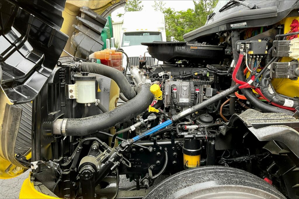 2021 INT LT625 6×4 Sleeper