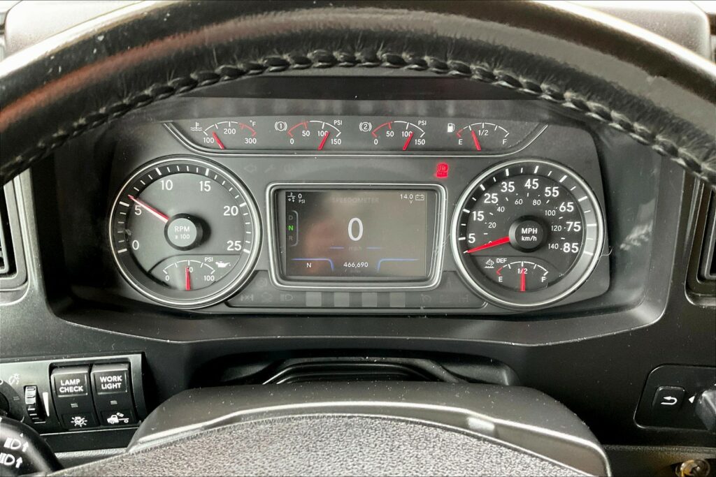 2021 INT LT625 6×4 Sleeper