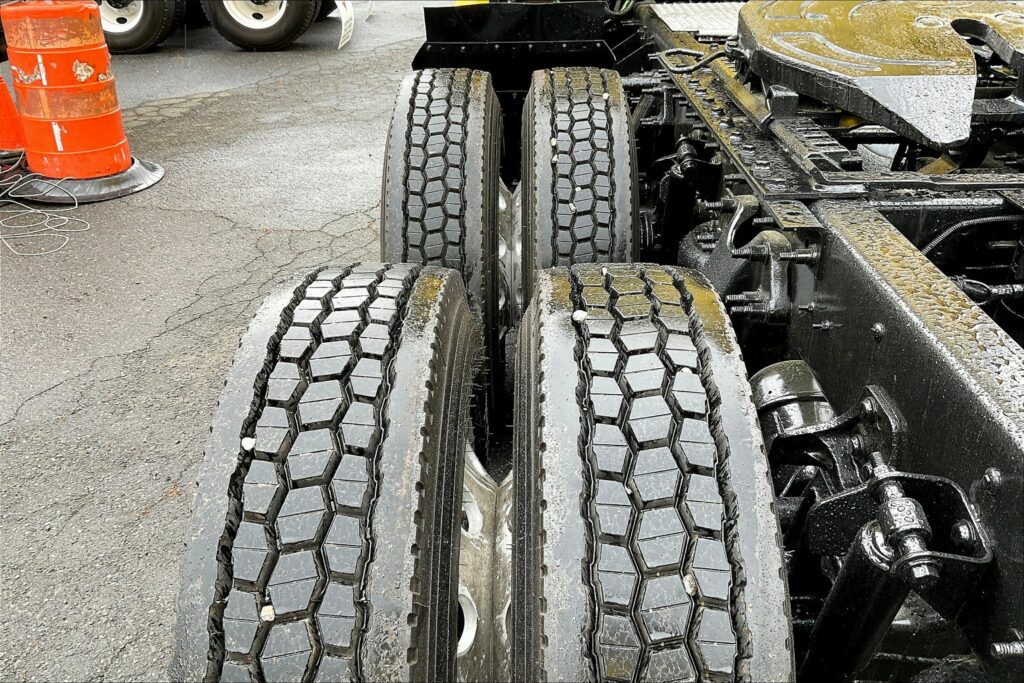 2021 INT LT625 6×4 Sleeper