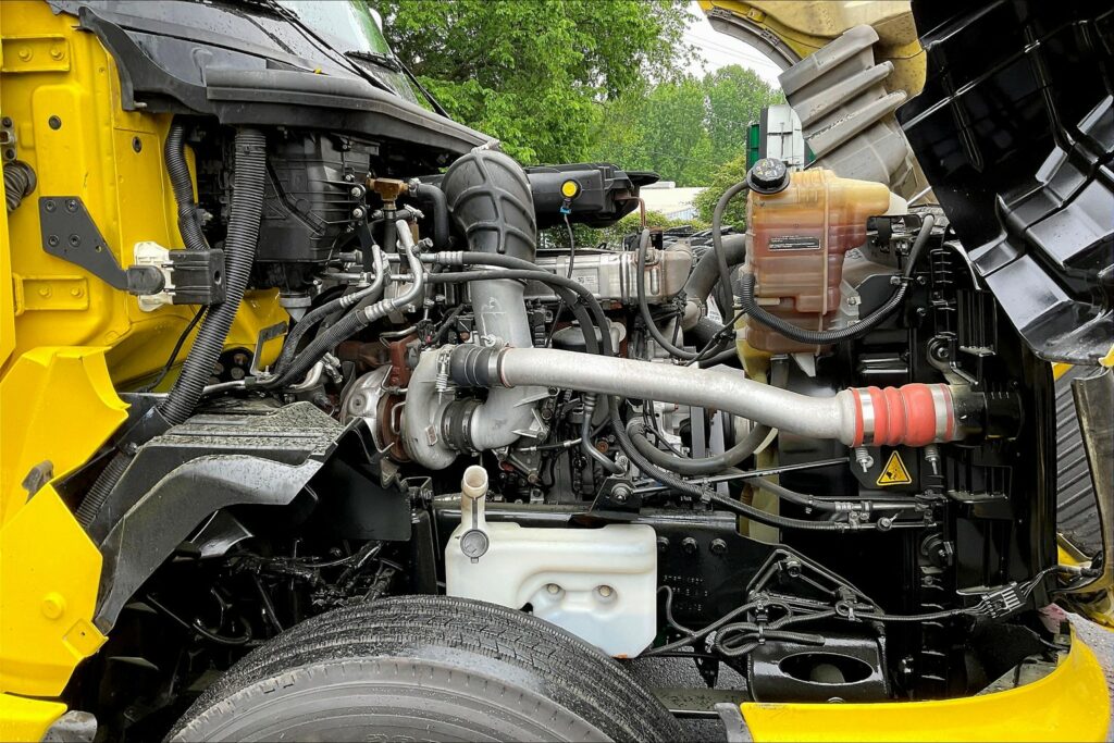 2021 INT LT625 6×4 Sleeper