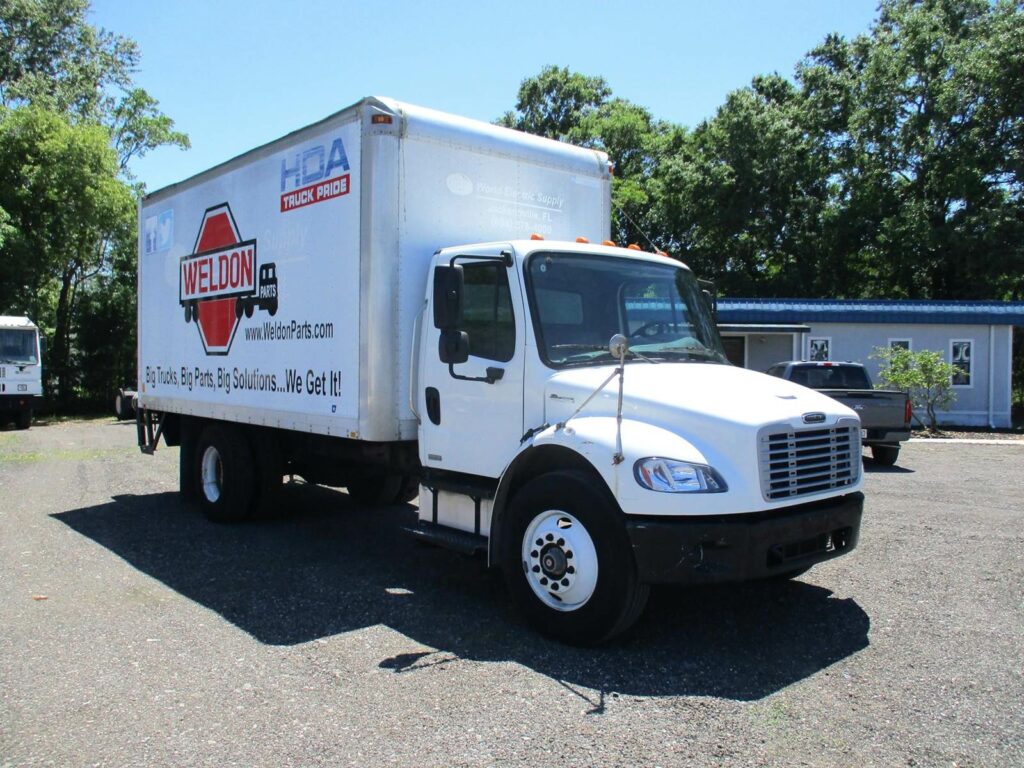 2008 Freightliner M2 106