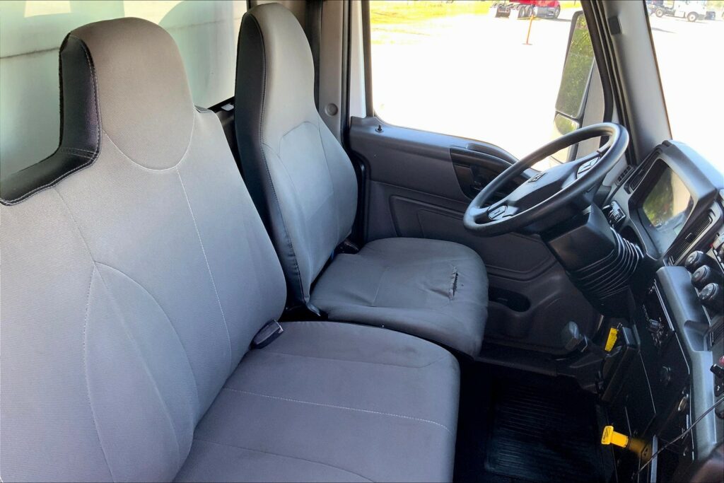 2020 CUM MV607 Medium Conventional