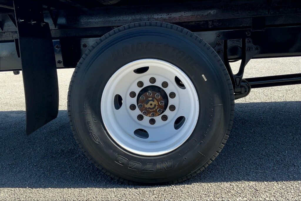 2020 CUM MV607 Medium Conventional