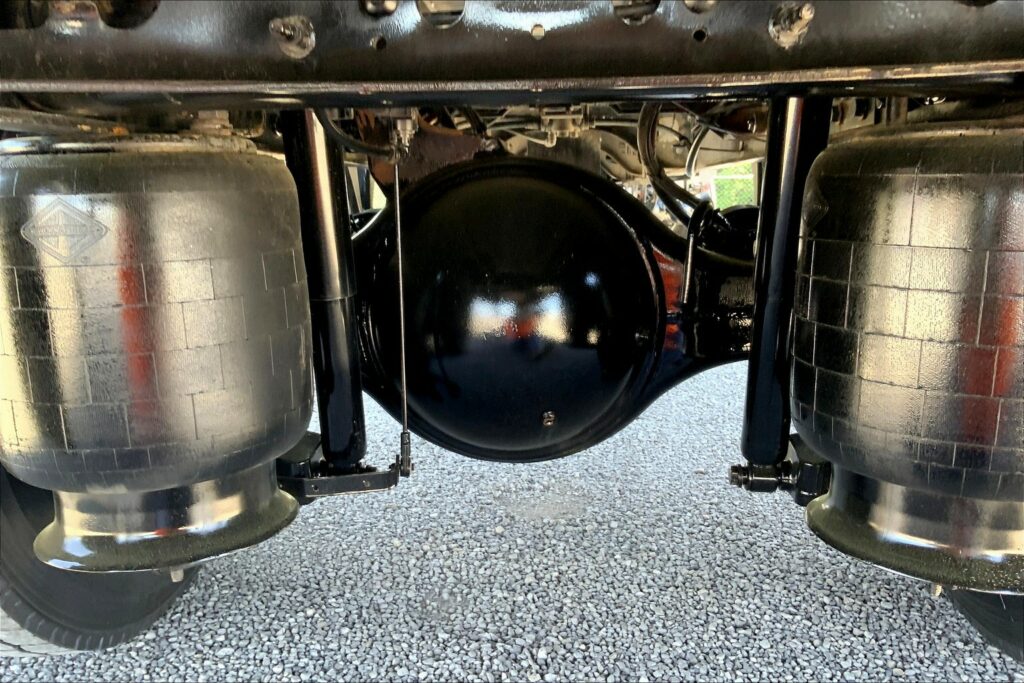 2020 CUM MV607 Medium Conventional