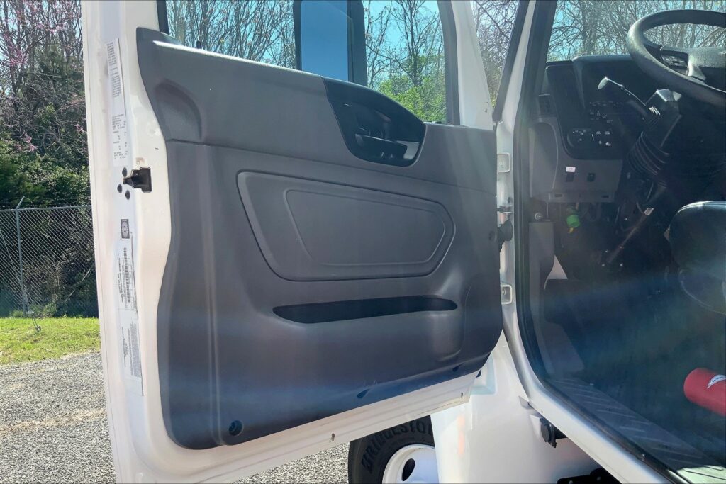 2020 CUM MV607 Medium Conventional