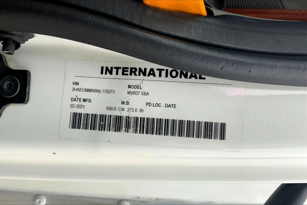 2022 CUM MV607 Medium Conventional