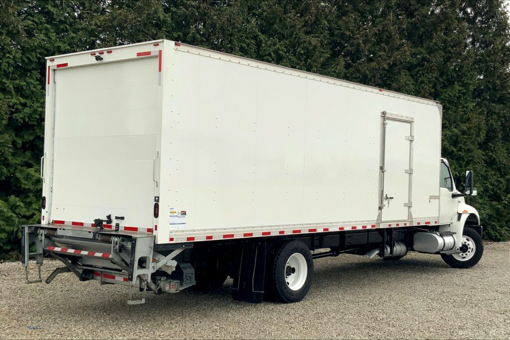 2022 CUM MV607 Medium Conventional