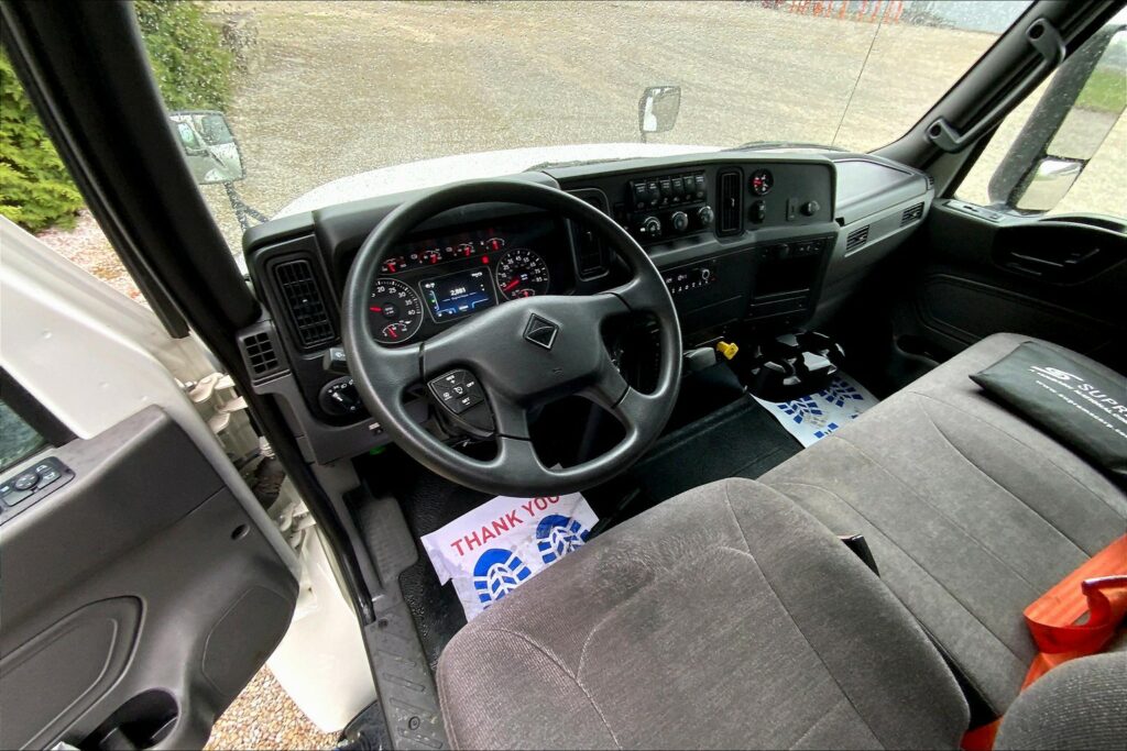 2022 CUM MV607 Medium Conventional