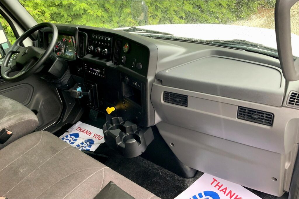 2022 CUM MV607 Medium Conventional