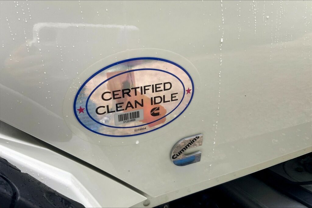 2022 CUM MV607 Medium Conventional