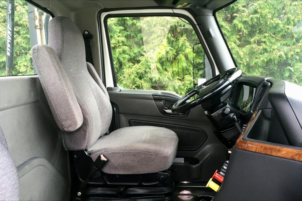 2020 CUM LT625 6×4 Day Cab