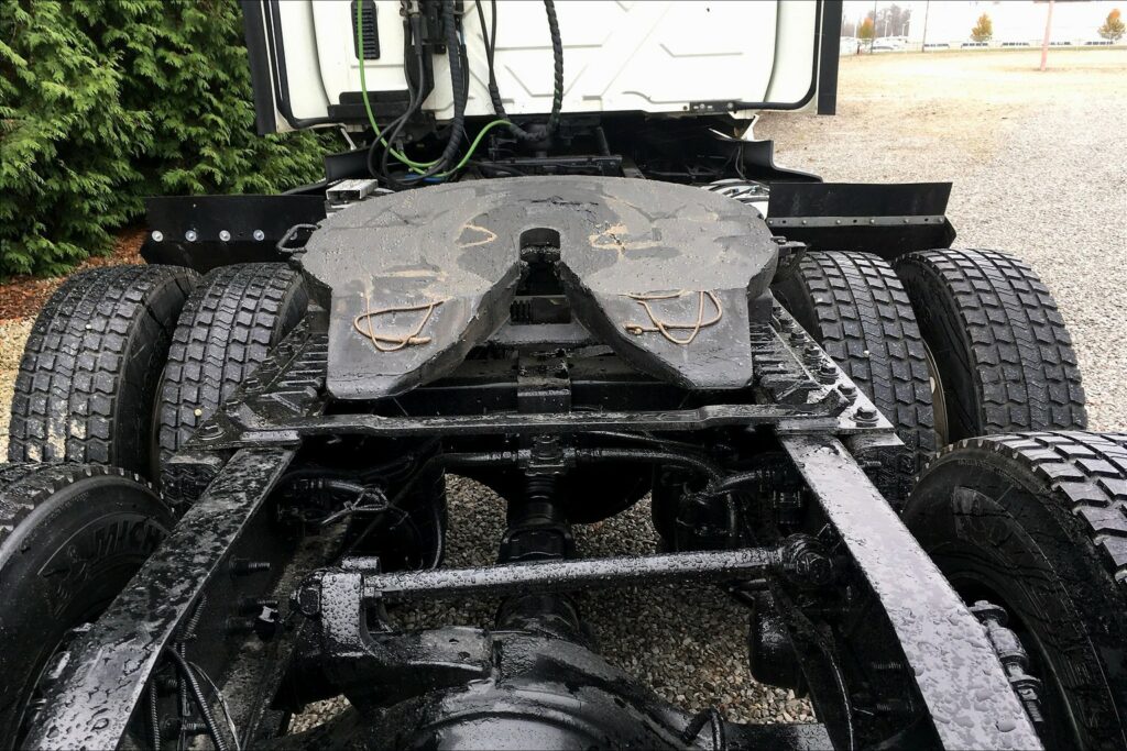 2020 CUM LT625 6×4 Day Cab