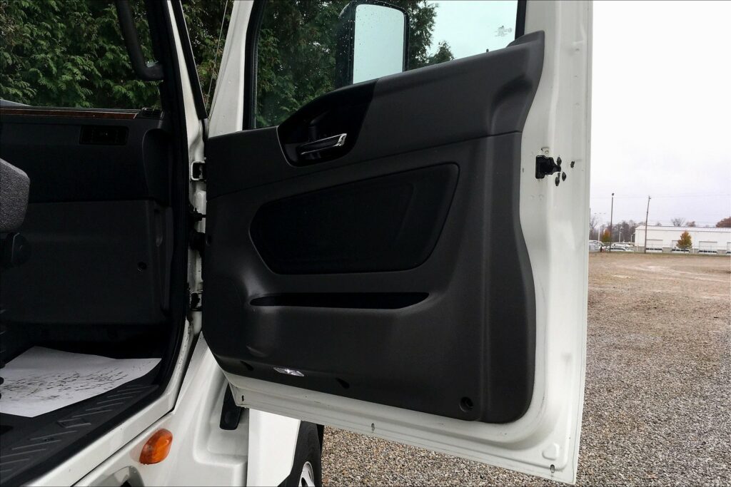 2020 CUM LT625 6×4 Day Cab