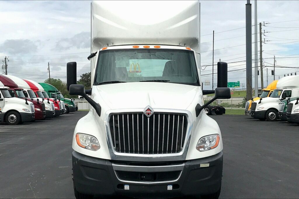 2020 CUM LT625 6×4 Day Cab