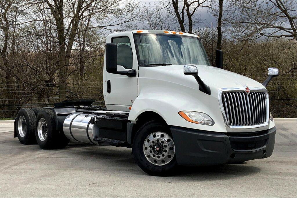 2020 CUM LT625 6×4 Day Cab