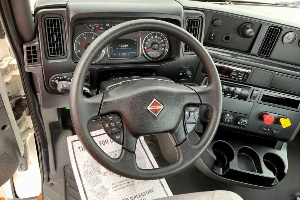 2020 CUM LT625 6×4 Day Cab