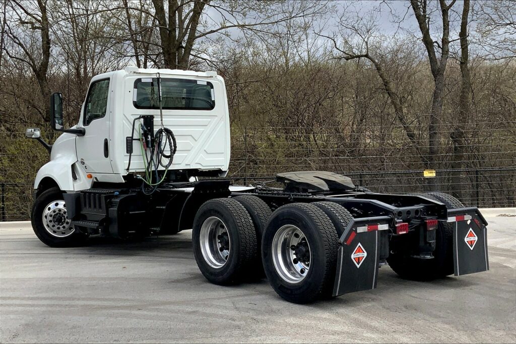 2020 CUM LT625 6×4 Day Cab