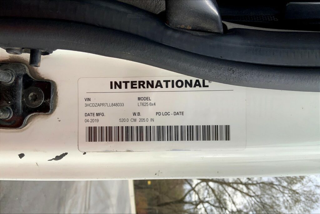 2020 CUM LT625 6×4 Day Cab