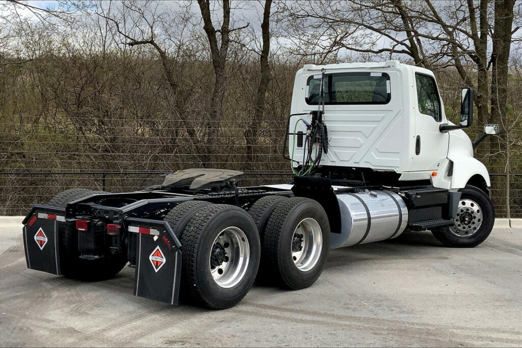 2020 CUM LT625 6×4 Day Cab