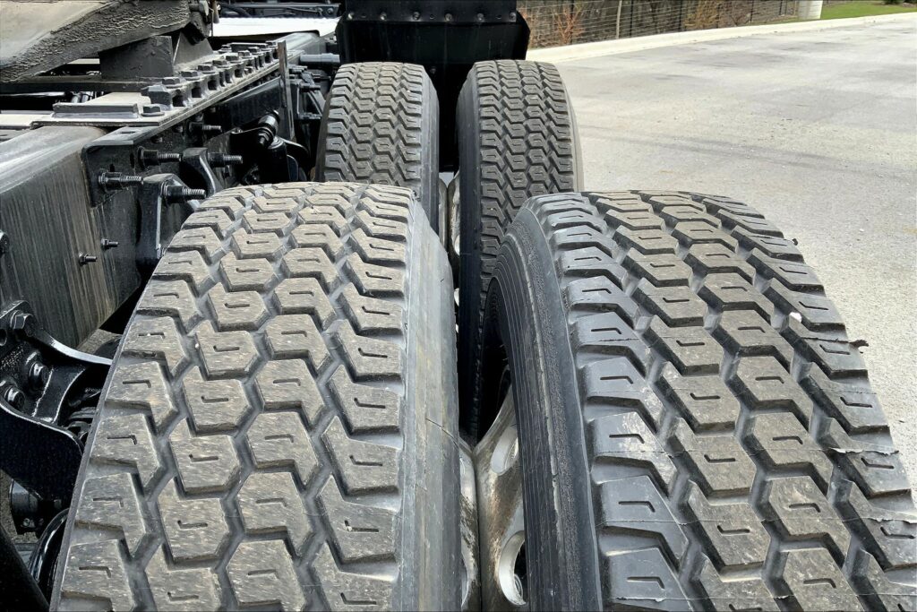 2020 CUM LT625 6×4 Day Cab