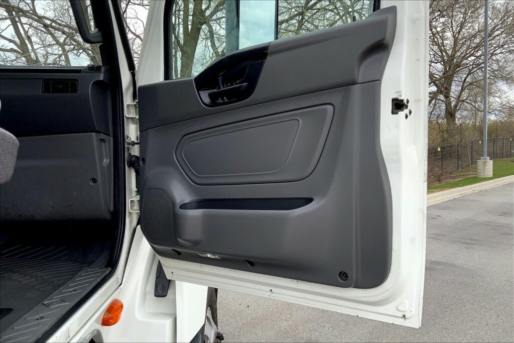 2020 CUM LT625 6×4 Day Cab