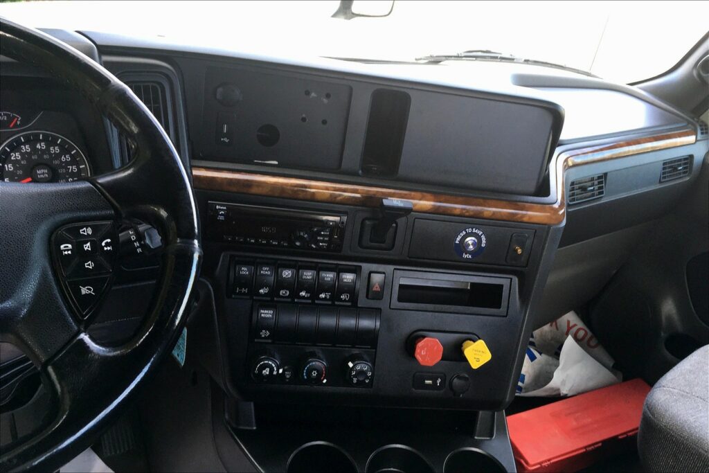 2020 CUM LT625 6×4 Day Cab