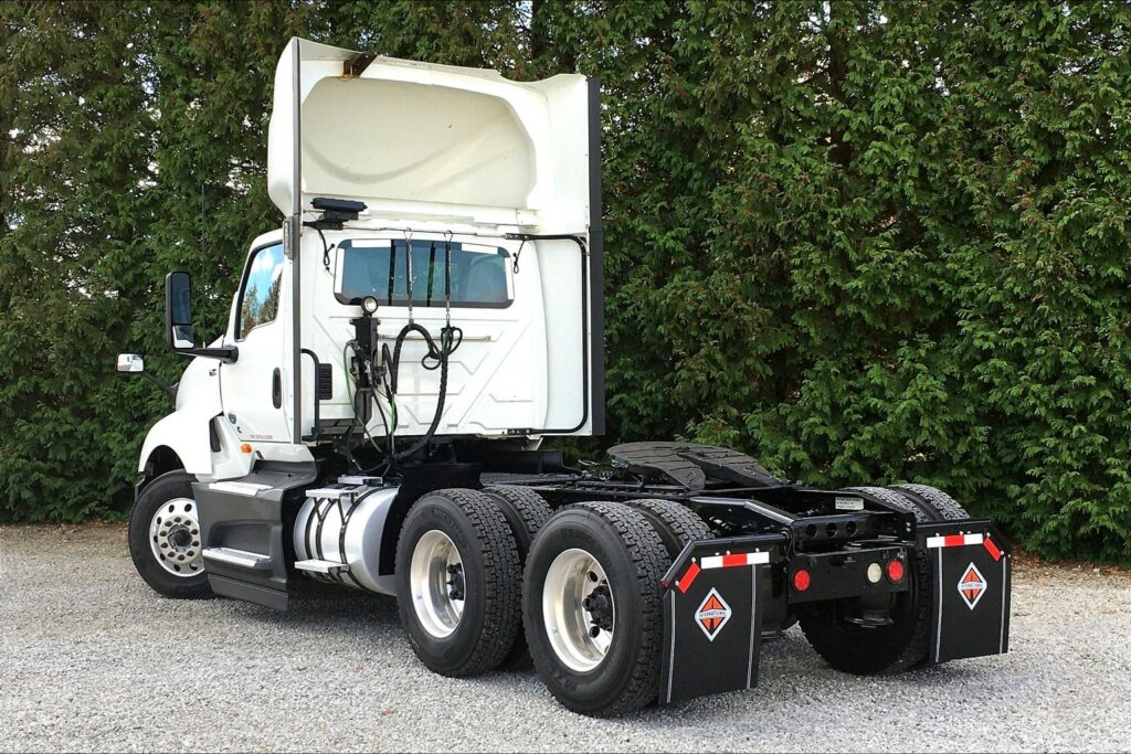 2020 CUM LT625 6×4 Day Cab