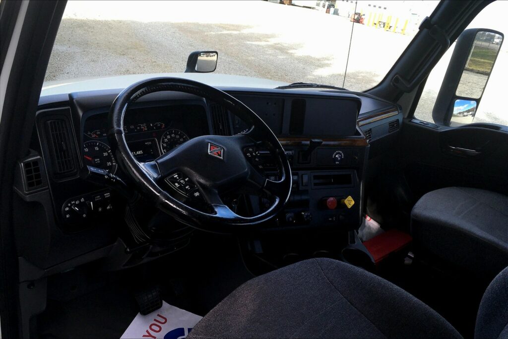 2020 CUM LT625 6×4 Day Cab