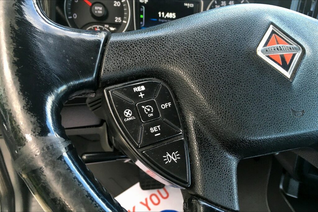 2020 CUM LT625 6×4 Day Cab