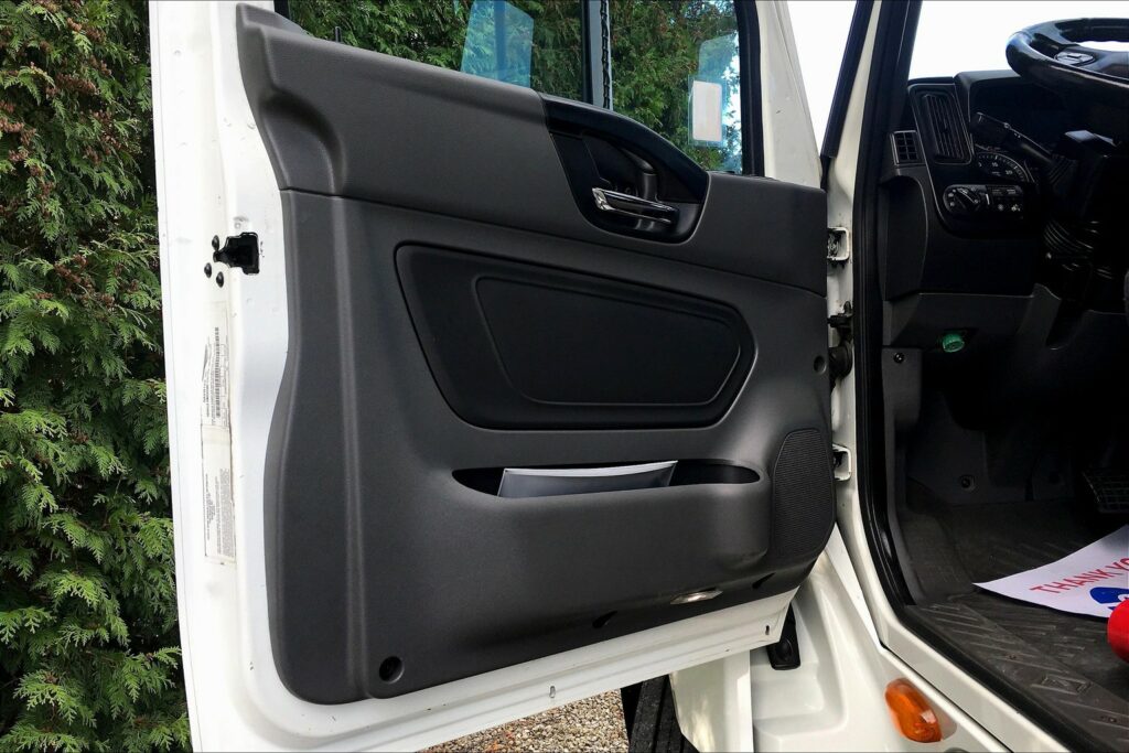 2020 CUM LT625 6×4 Day Cab