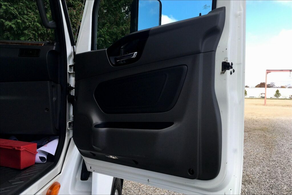 2020 CUM LT625 6×4 Day Cab