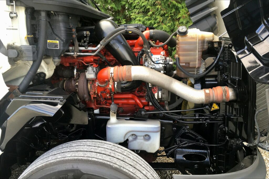 2020 CUM LT625 6×4 Day Cab