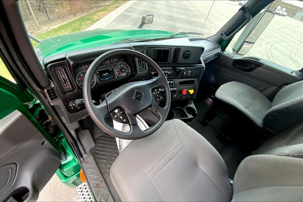 2020 INT LT625 6×4 Day Cab