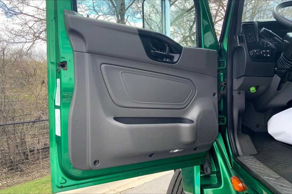 2020 INT LT625 6×4 Day Cab