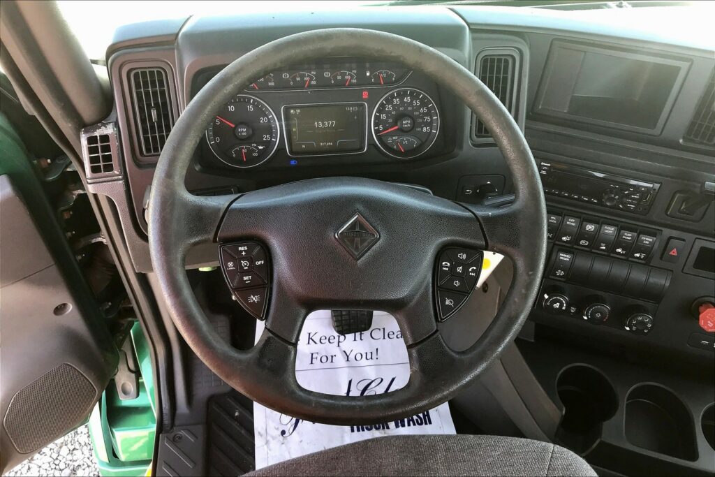 2020 INT LT625 6×4 Day Cab