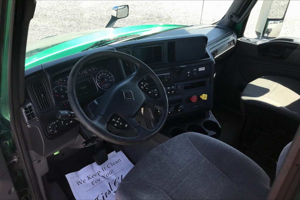 2020 INT LT625 6×4 Day Cab