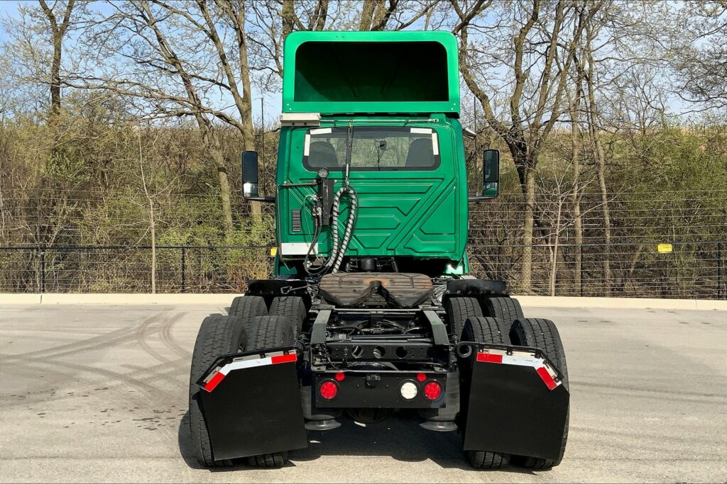 2020 INT LT625 6×4 Day Cab