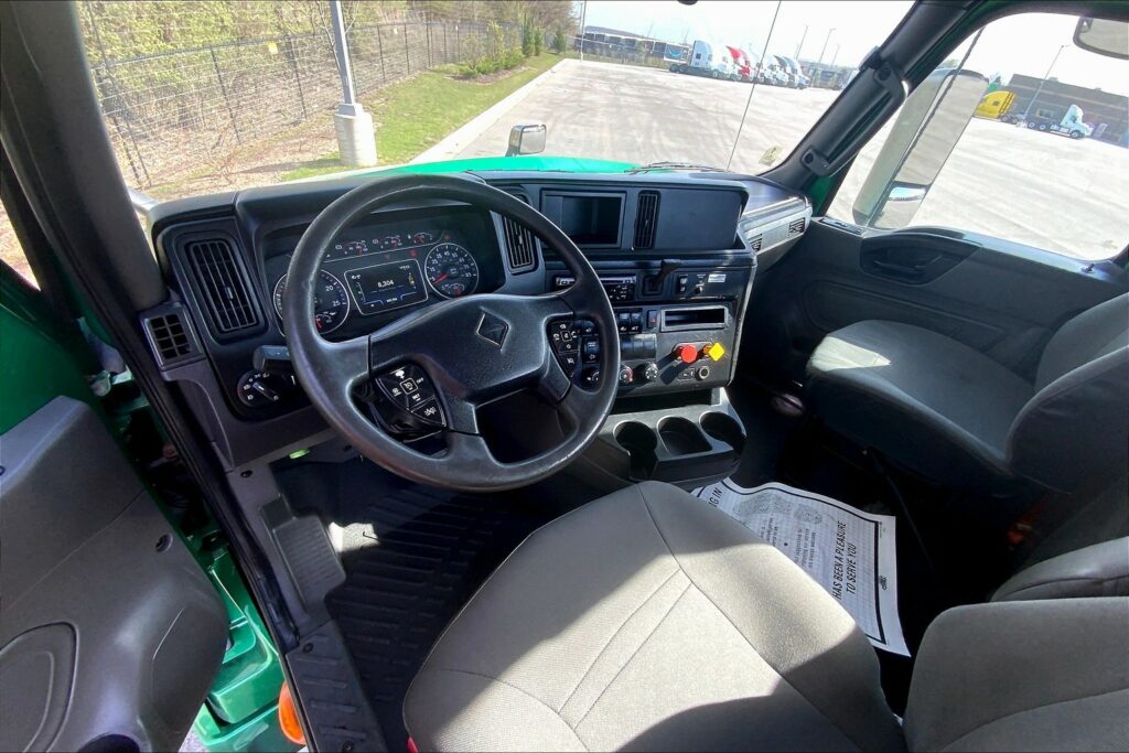 2020 INT LT625 6×4 Day Cab