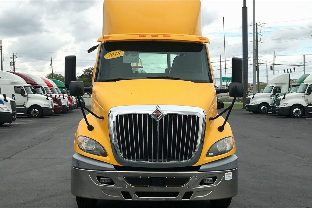 2018 INT RH613 4×2 Day Cab