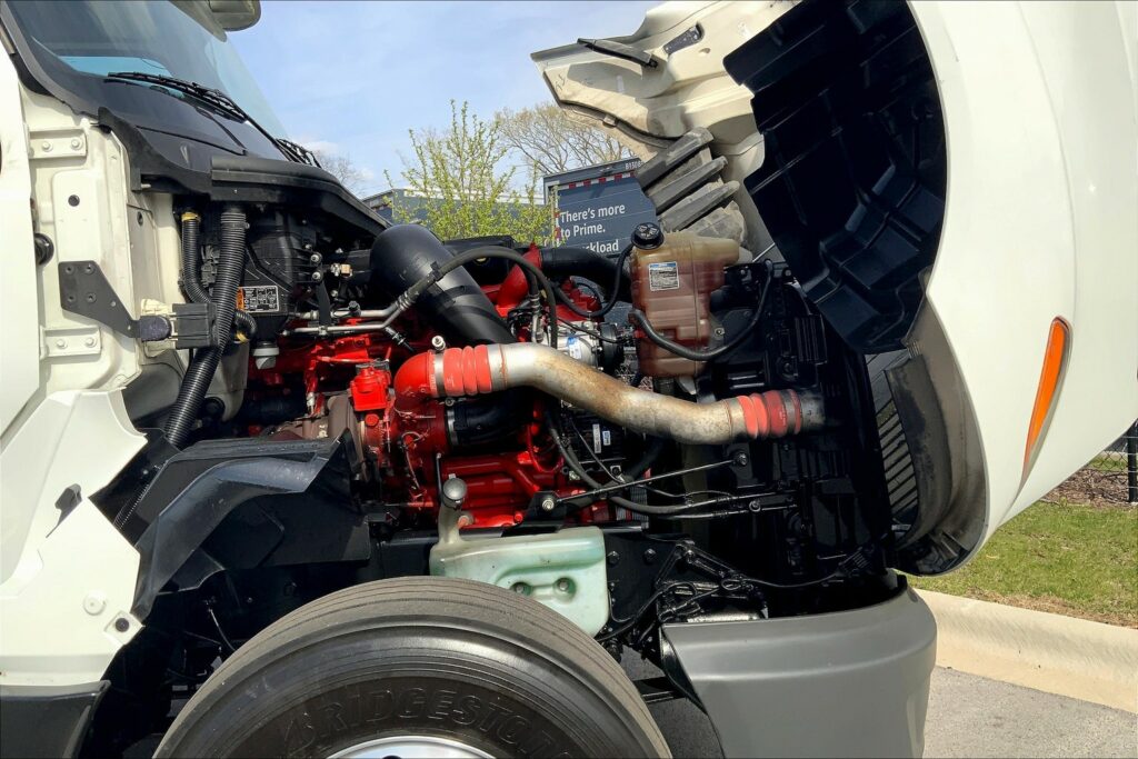 2022 CUM LT625 4×2 Day Cab