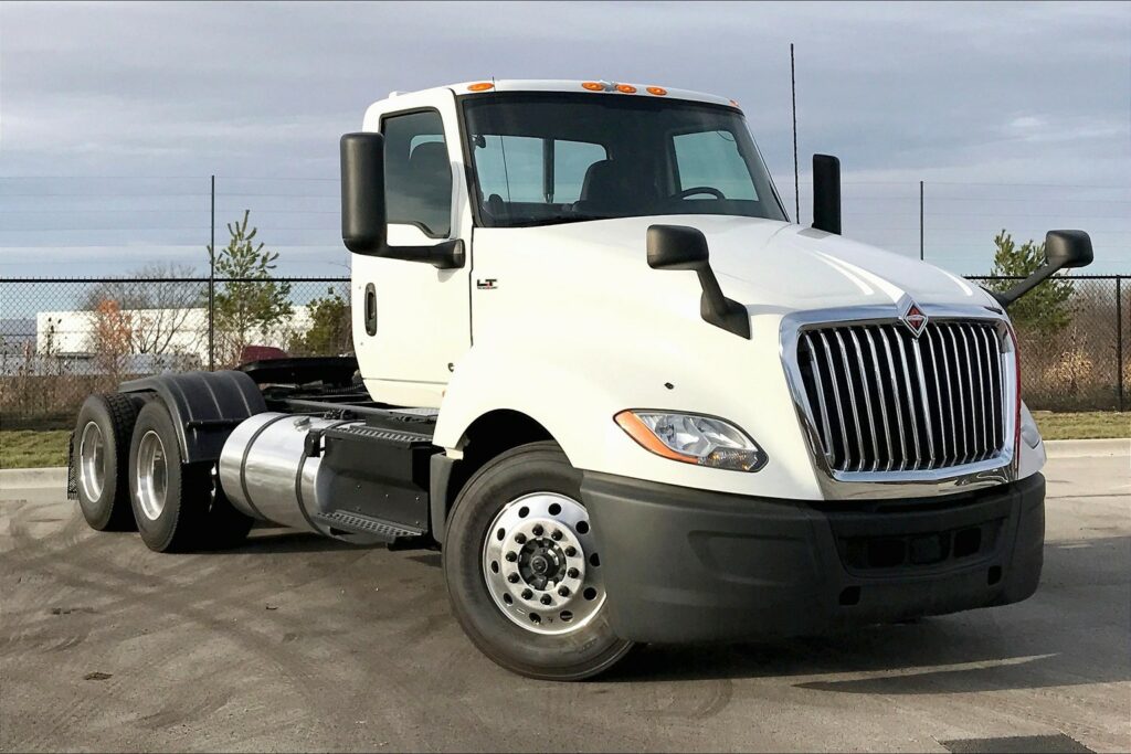 2020 CUM LT625 6×4 Day Cab