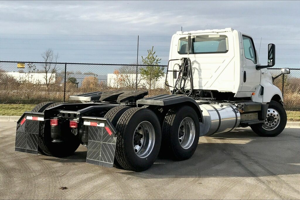 2020 CUM LT625 6×4 Day Cab